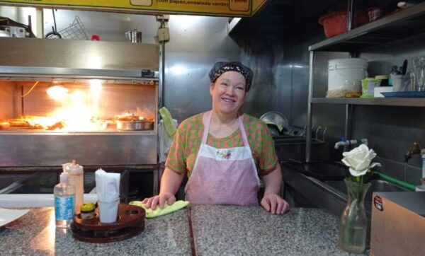 Soda La Vieja Doña Miriam Mercado de San Carlos