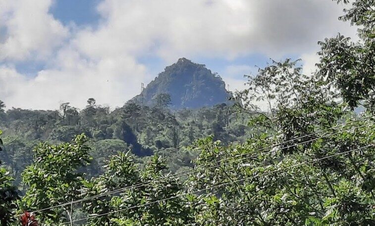 Pirámide de Guayabo en Turrialba, Costa Rica