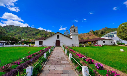 Orosi, Iglesia Colonial